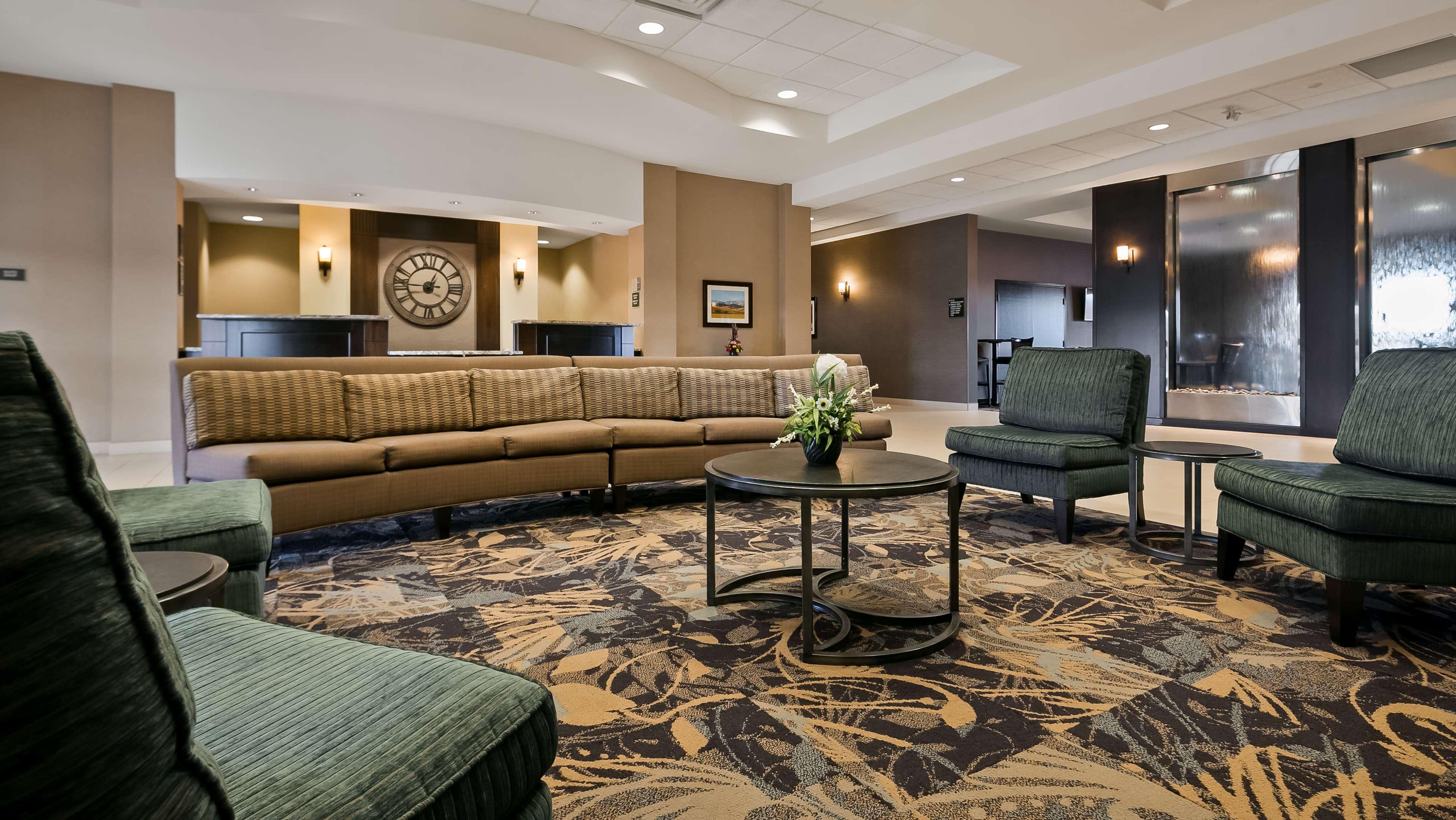 Best Western Plus Okotoks Inn & Suites Exterior foto